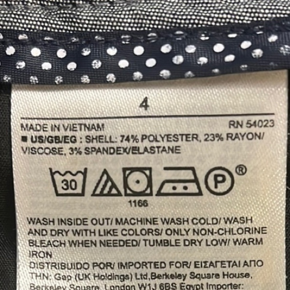 Banana Republic Navy Jacguard Print Hampton Fit Women's Shorts. Size 4 - Picture 4 of 4